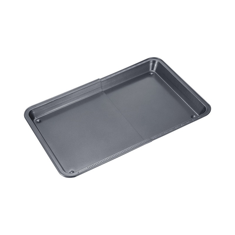 BW66B055 Pulled Out Baking Tray